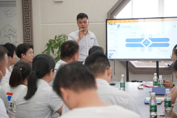 神石六月員工大會(huì)圓滿落幕，共創(chuàng)輝煌未來啟新篇